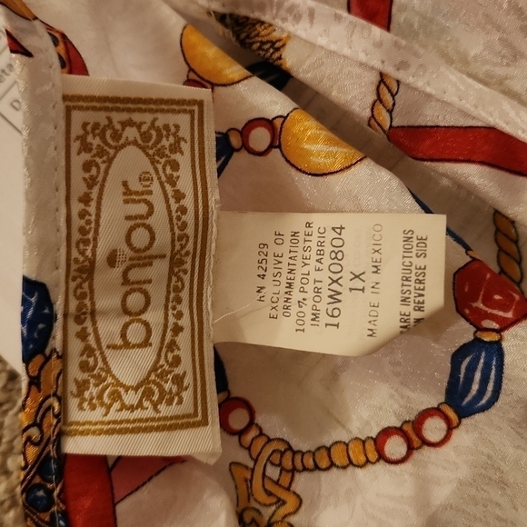 𝅺Bonjour Vintage Silky Robe - Picture 5 of 5